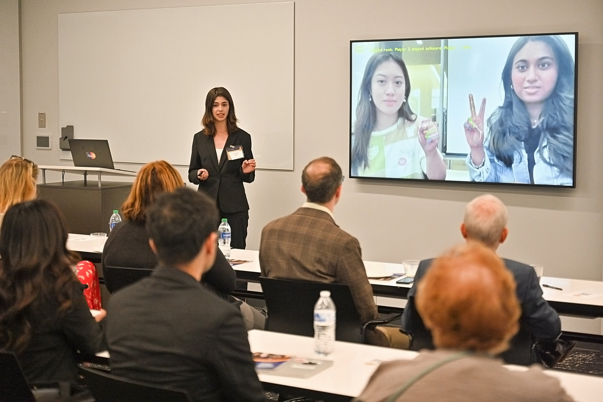 Rachel presenting at SFS